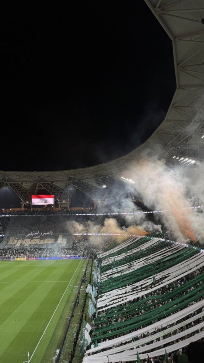 ahli4orever's tweet photo. @harbii_azsh @YNWA8080 الفرق🤫🤣 https://t.co/62fkksfHvO