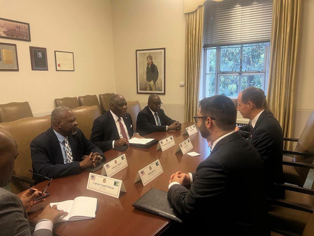 dralfredmitchel's tweet photo. Ambassador  Wendall Jones headed a delegation to speak with the Justice Department of the United States along with Assistant Commissioner of Police for the Security and Intelligence Branch Dwight Adderley and Anthony Ferguson, Director of the National Intelligence Agency. https://t.co/l6U8SeE6wR