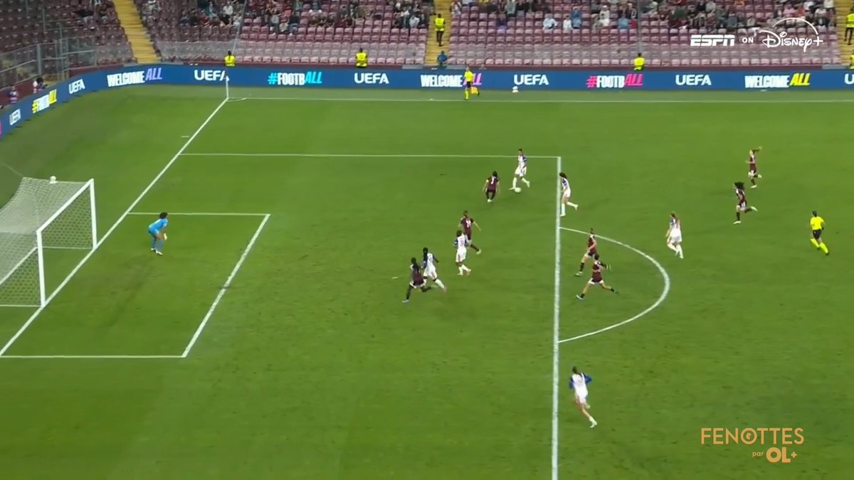 fenottes's tweet photo. Servette 0-8 OLL
belle action collective qui se termine par une belle frappe de Benyahia sur le poteau (rentrant)
(89ᵉ mn)
#SFCOLL https://t.co/lDZ6J7pNkU