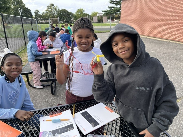WHGWRams's tweet photo. Young scientists in action! Our 4th graders from Ms. Sheehy’s class worked together to design and build a functioning electrical system—putting collaboration, creativity, and problem-solving skills to work! https://t.co/9JfngqQYVq