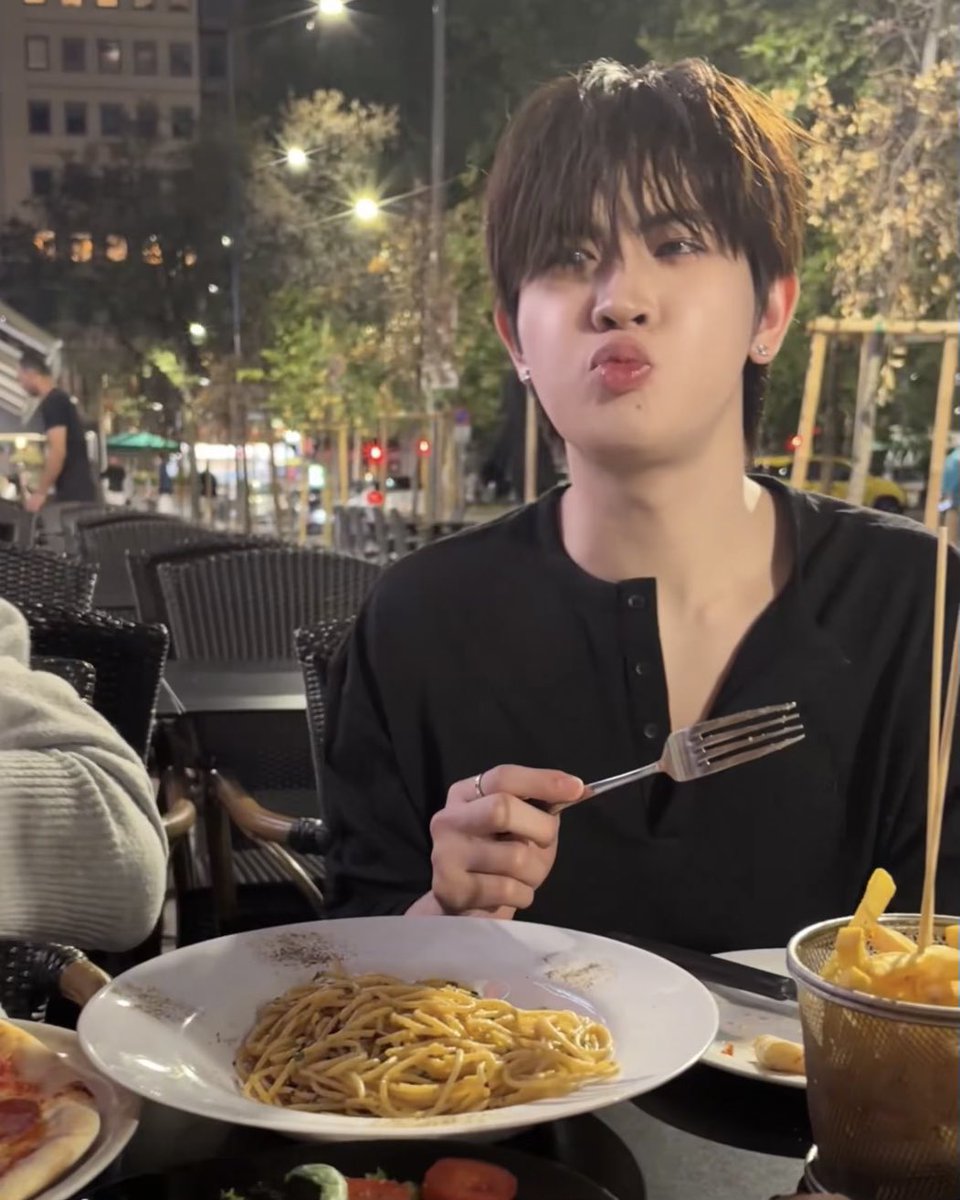 sxn1x4's tweet photo. มิลานมีหมุอุ้ดให้เติมด้วยหยอเนี่ยยย🐽🥺 https://t.co/SWvGdTHbTS