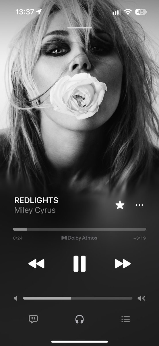bersalazar1898's tweet photo. La obsesión que tengo con #Redlights es too much!

#BassPersuades ✨ https://t.co/elF8VQKDx7