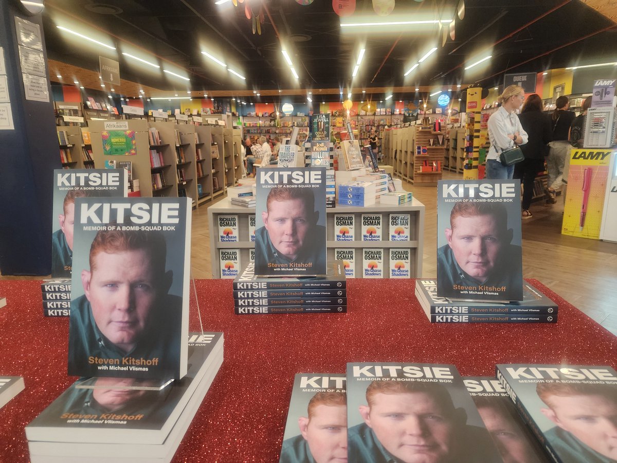 kevinrademeyer's tweet photo. Wonderful stories from tonight's book launch with @StevenKitshoff and @MichaelVlismas 

Its a great read, and exceptionally well written. It more than rugby.

Catch all the details at @fullview_sa  @SAfmRadio  @USPressOrg and @Prescience__  in the next few weeks. 

 @MemoryMentalist