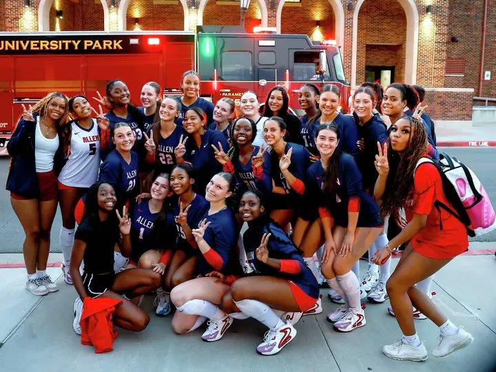 DMNGregRiddle's tweet photo. High school volleyball area rankings: Allen stays No. 1, Colleyville Heritage makes big jump.
Colleyville Heritage has won 19 in a row after beating reigning state champion Highland Park.

Read: https://t.co/BeKkeNQee0

@SportsDayHS @ALLENVBALL @GCISD_Athletics @MBHSVolleyball https://t.co/HFawpc8hKl