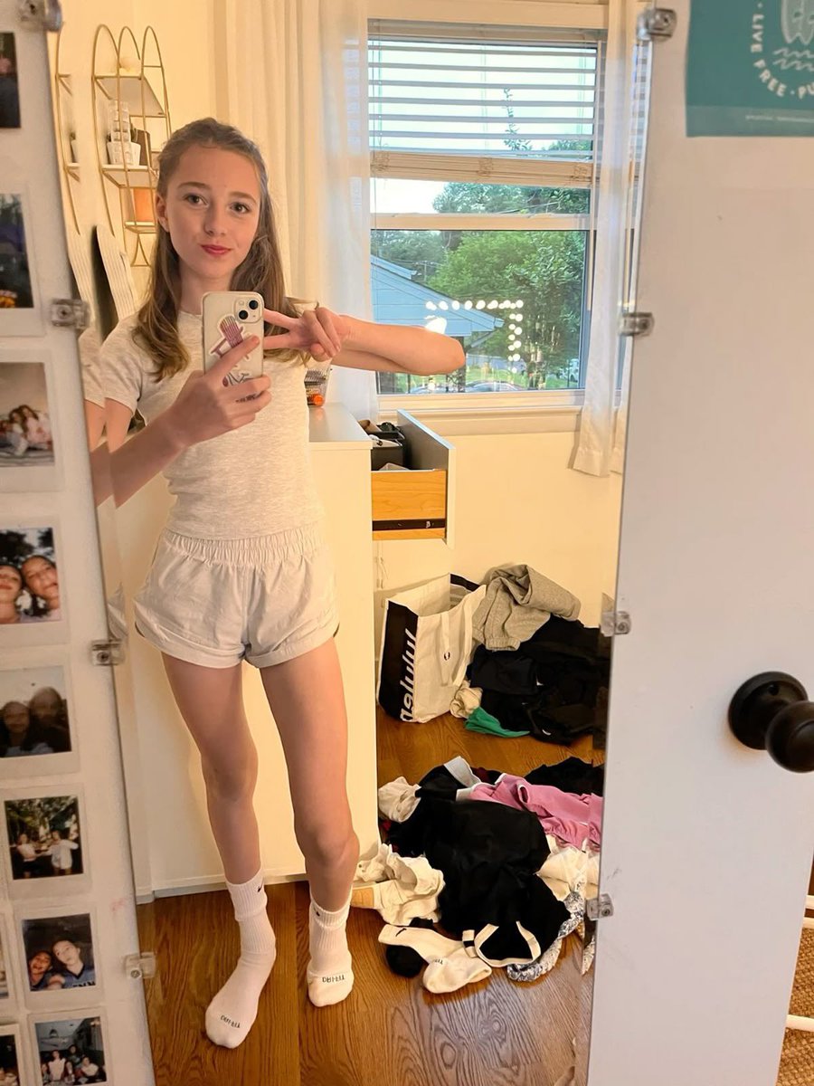 _ziizzloo's tweet photo. Chat hot 💙🥰🤭 https://t.co/PAeUWeXcRC