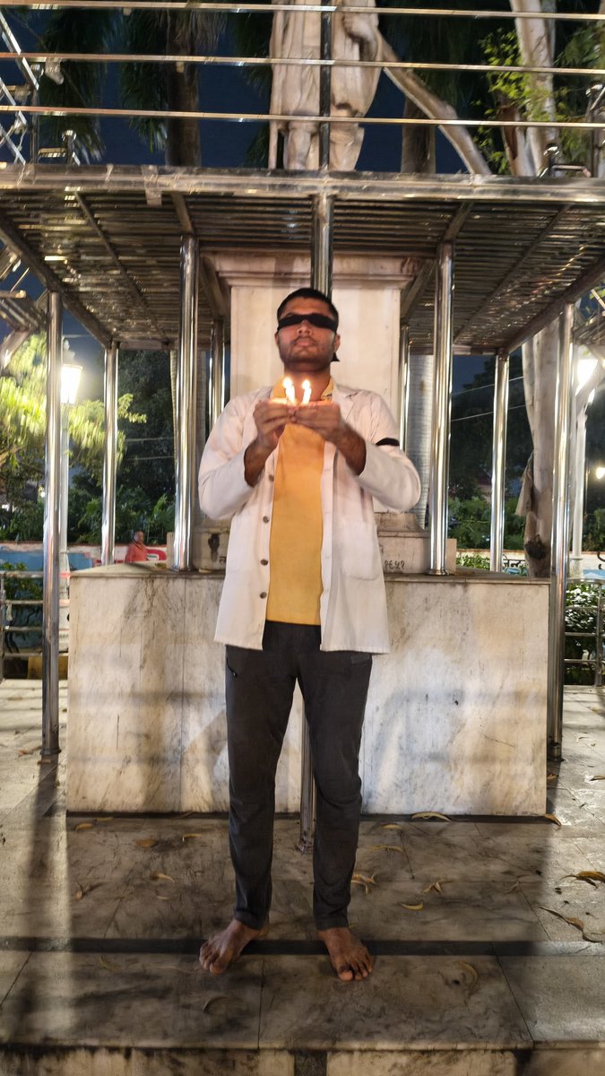 smritisahoo26's tweet photo. शोषण और अपमान के साए में कोई उत्सव नहीं मनाया जा सकता। जब तक ₹25,000 की मांग पूरी नहीं होती, आयुर्वेद दिवस का पूर्ण बहिष्कार रहेगा।
@CMOfficeUP @moayush @DayaluBJP @brajeshpathakup @aajtak
#BoycottAyurvedaDay #आयुष_का_अधिकार_25000 https://t.co/bv3wLr45kK