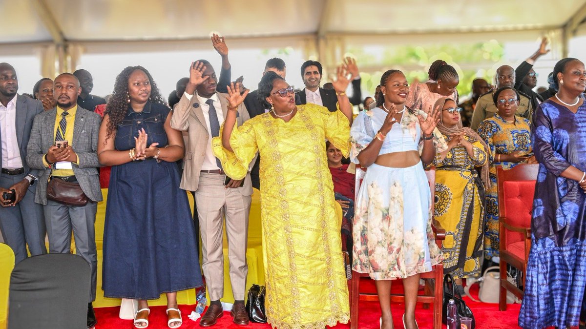 NRMOnline's tweet photo. President @KagutaMuseveni has urged the people of Busoga to embrace wealth-creation programmes and adopt productive forms of agriculture suited to the size of their landholdings as a means of overcoming household poverty.

The President made the call today while officiating at the thanksgiving ceremony of the Minister for the Presidency and Budiope West Member of Parliament, Hon. @millybabalanda , at Iringa Township Primary School in Nkondo Sub-county, Buyende District.

Read More: https://t.co/1uRC9R52ZT
