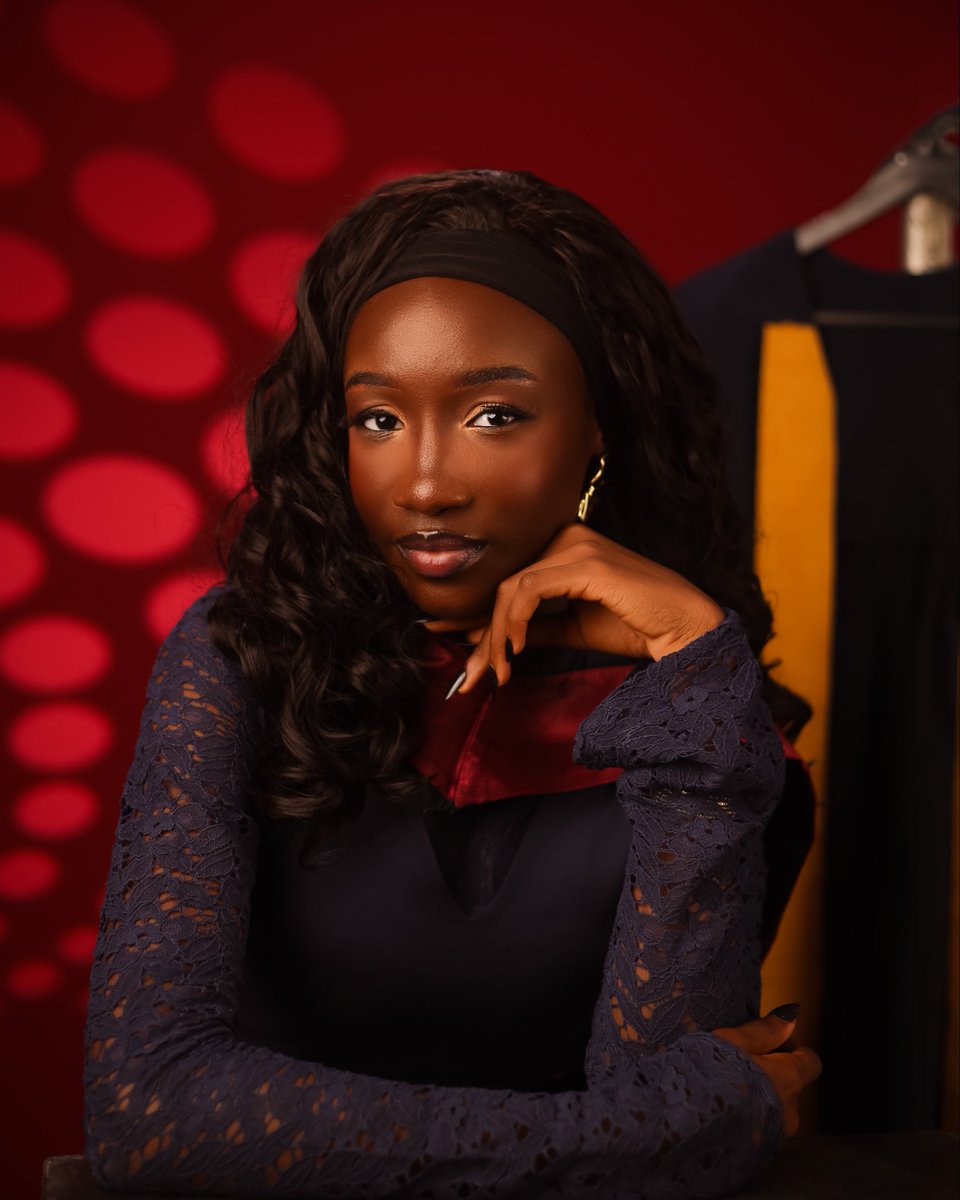 iamkauna's tweet photo. Re-introducing 🥹🥹
KANYIO PRECIOUS MOYOSOLAOLUWA 
Bsc. Public Health 
First Class Honours!🥹
God has just been too good to me 🥹 https://t.co/iRWHegPEYj