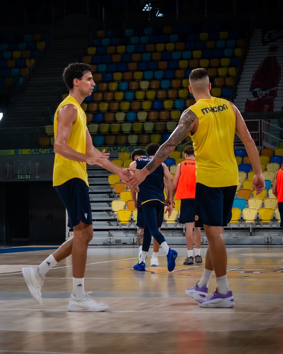 GranCanariaCB's tweet photo. Subiendo la intensidad ⚡️🔥

‼️ El SÁBADO debutamos en casa.

🎟️ Compra tus entradas: https://t.co/gwEpCpIIvE https://t.co/Pf09VKDTNn