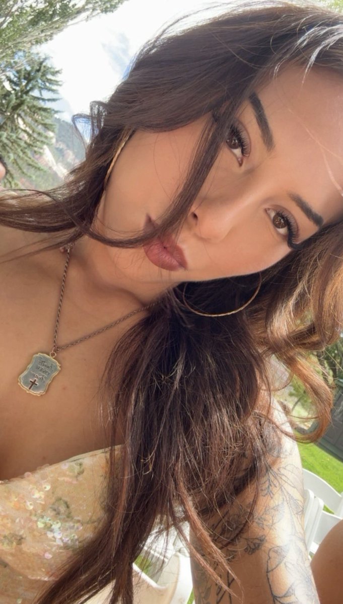 Farmingtonbad's tweet photo. Latina Baddie #farmington #NM #baddie #latina #rate https://t.co/vs5oqRU090