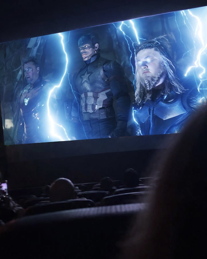 DailyNoud's tweet photo. A fan snuck their phone into an early screening of Avengers Endgame: Encore https://t.co/oOwcSg1lb3