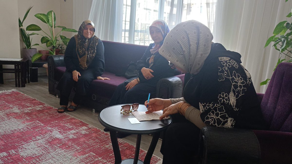 akkdn_osmaniye's tweet photo. 📍 Osmaniye

Hane hane, gönül gönül…
Ak Kadınlar sahada, gönüllerde! 🤍🇹🇷 https://t.co/Nqxz5ZX0Nb