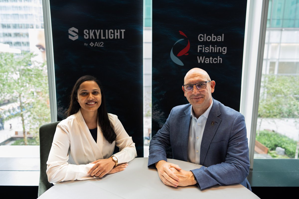 GlobalFishWatch's tweet photo. 🌊 Big news from #ClimateWeekNYC!

Global Fishing Watch and @allen_ai @SkylightMarine  are joining forces to bring AI agents and advanced satellite technology to ocean monitoring — turning ocean data into actionable insights and supporting stronger enforcement.

📸 From today’s signing.

👉 https://t.co/oiKAHPkWkD