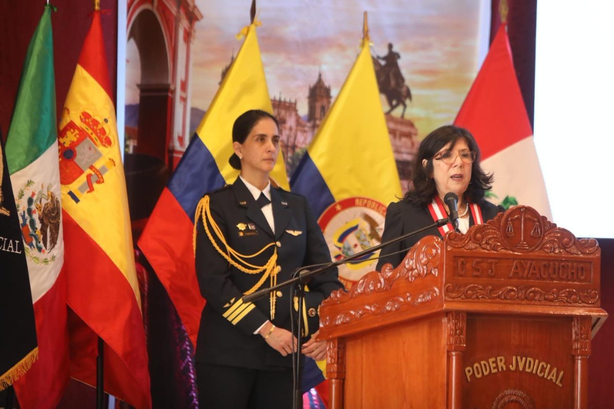 PKN2023's tweet photo. 🇵🇪 Escándalo en Perú 
🇻🇪 Yanet Tello reta a Keiko Fujimori:
"Usted no puede criminalizar a nuestros hermanos venezolanos"
Presidente del Poder Judicial amenaza con renunciar a su carga si Fujimori insiste en expulsar a delincuentes venezolanos indocumentados" https://t.co/sp5ioSnVtU