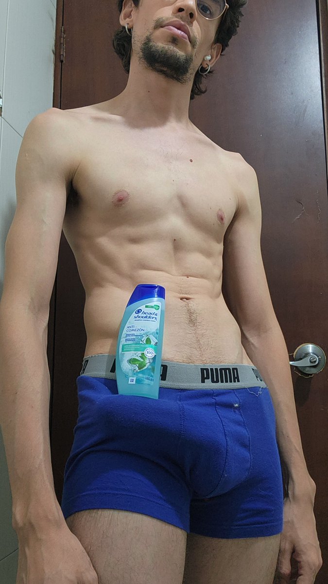 Luckylukke1's tweet photo. Si le sigo al ejercicio creo que me sale casi igual😅😋🔥 https://t.co/40YO8iIZmz