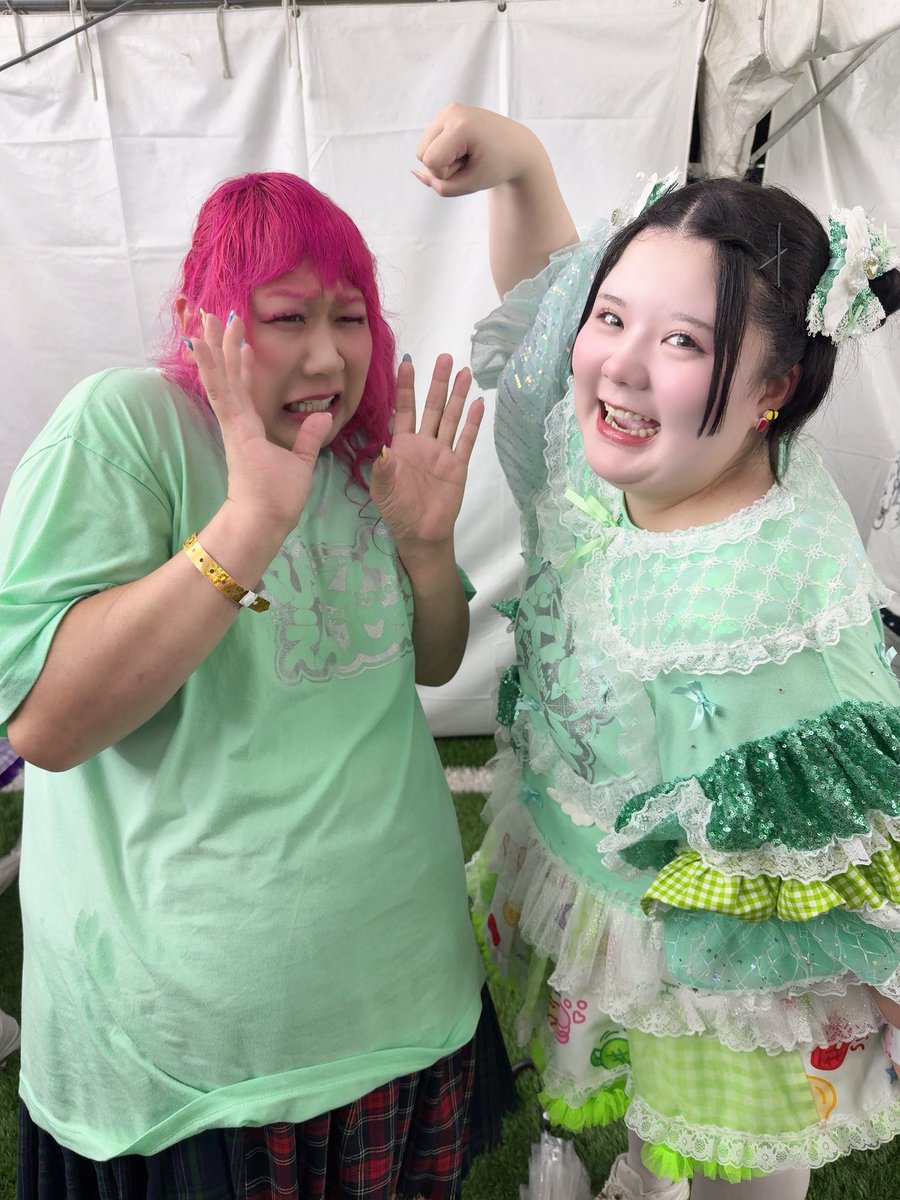 buusama0213's tweet photo. 本当に楽しかった💖
ぱるてぃさん最高の夏ありがとう💖
笑顔すぎて可愛い💖
来年の夏も一緒に過ごします💖
#ぱるてぃにめろめろん
#森川遥夏 #SPARK2026 https://t.co/Tr1nbwzJzI