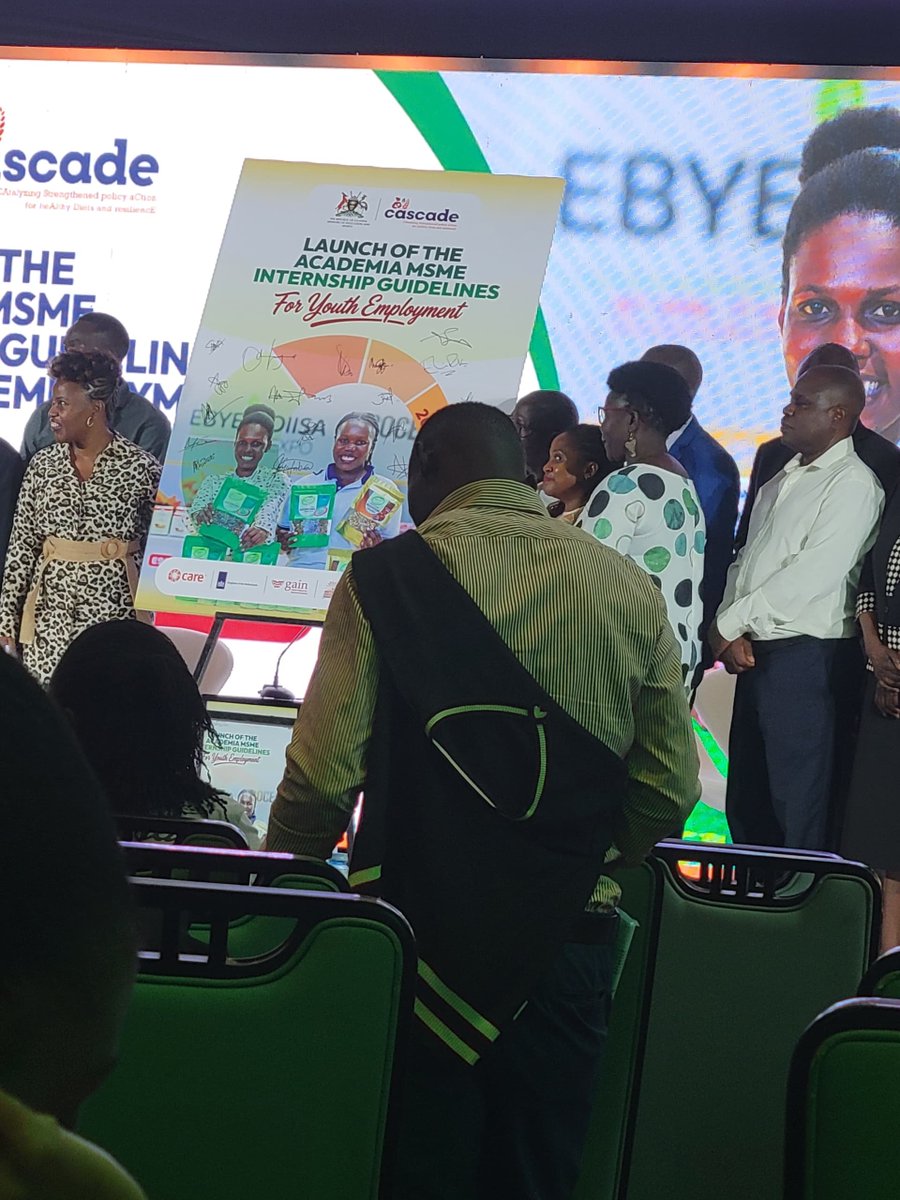MutebiEdward224's tweet photo. Honoured to represent @Makerere as a youth panelist at the launch of the Academia–MSME Internship Guidelines 4 Youth Employment. 🎓🇺🇬
Grateful to @ProfSbyakika , @profmukisa, and all my lecturers for the opportunity &amp; mentorship 
SUN-ARINU × GAIN Uganda 🤝🏽 @ProfNawangwe https://t.co/lzc2YinScu