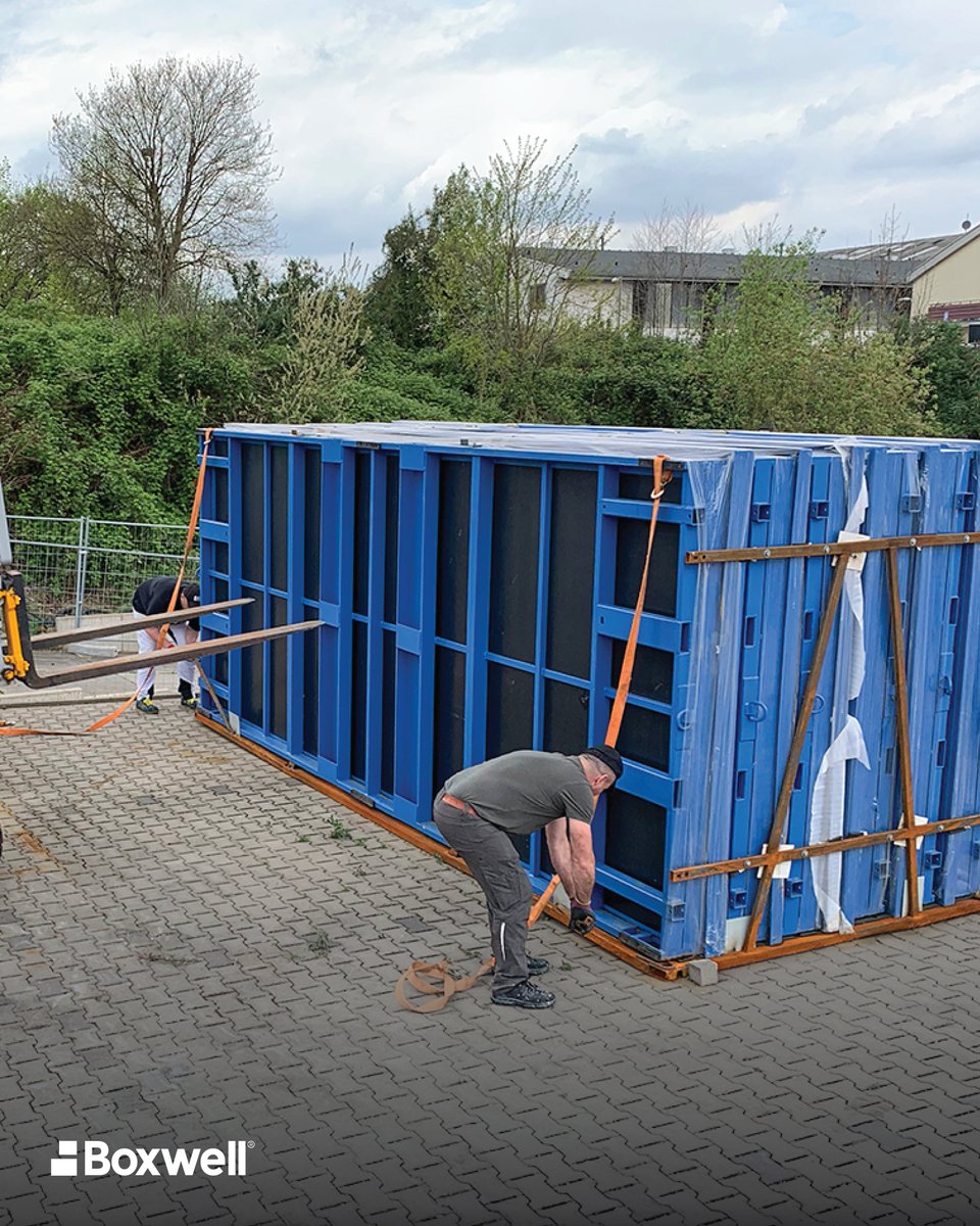BoxwellStorage's tweet photo. In honor of #FEDESSA in Germany this week, here’s a look at one of our German sites! 🇩🇪 From flat-packed delivery to fully installed storage, see Boxwell units come to life.
.
.
.
#selfstockage #selfstorage #trasteros #externalstorage #Europe https://t.co/26KplcQwTv