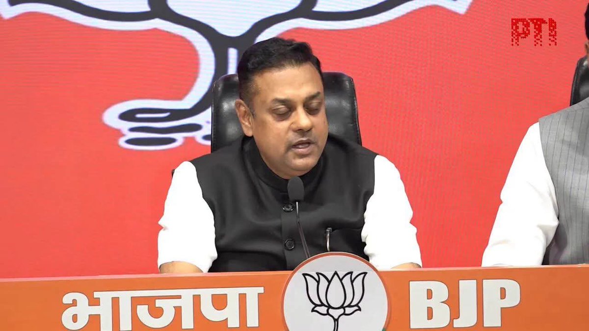 vikassingh_inc's tweet photo. आप क्रोनोलॉजी समझिए -
वोटो की डकैती मो-शा के इशारे पर हुई!
मुख्य रूप से ज्ञानू डकैत की भूमिका सबसे ज्यादा है!
सवालों के घेरे में केंचुआ है, विश्वसनीयता केंचुआ की खत्म हुई!
और अब सफाई पात्रा की तरफ से आ रही है! https://t.co/XfhTznkP5j