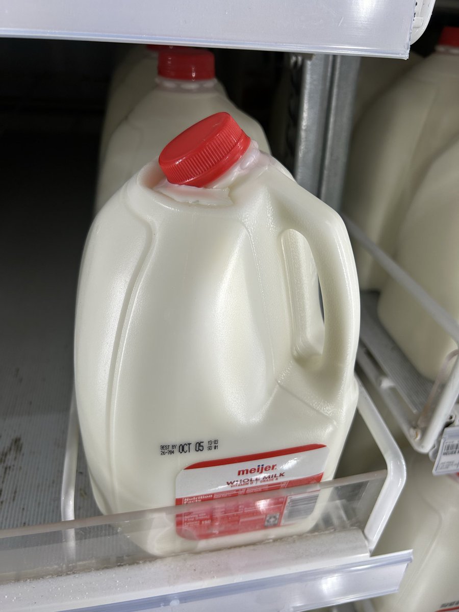 FrancisJFox's tweet photo. @LandauDave If Stephan Hawkin was a gallon of milk… inspired by your SH/Epstine joke :-) https://t.co/YZp6aWtqAz