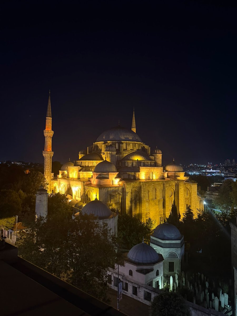 GabSofGon's tweet photo. Finally reunited with Jess in Istanbul!🇹🇷This city is pure magic—literally where East meets West, ancient history crashes into modern chaos, and the energy is unmatched. Feeling like a total New Yorker navigating these gorgeous, contrasting streets. Pure vibes. #Istanbul #Travel https://t.co/GMpb6h0Nhi
