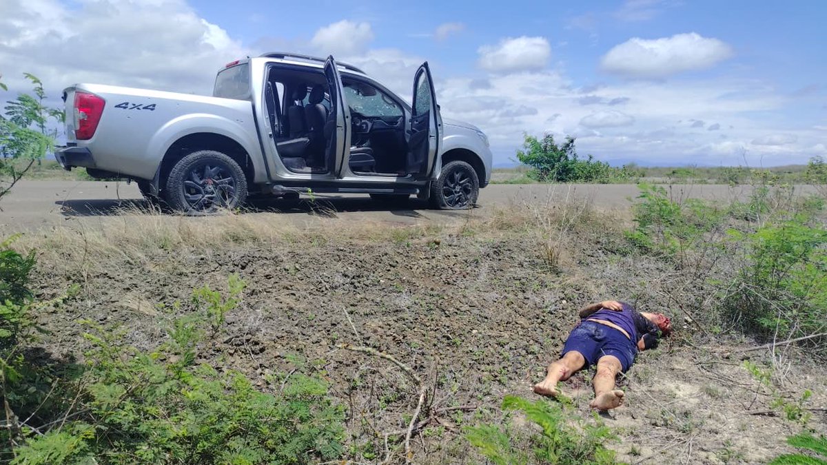 DanielNoboaOk's tweet photo. Este es el resultado para quienes buscan amenazar a los ecuatorianos y para quienes creen que pueden financiar el crimen desde cualquier parte del mundo.

Nuestras Fuerzas Armadas, en cooperación con el Comando Sur, ejecutaron una operación en la que fue abatido el objetivo militar alias Charlie, operador logístico y financiero de redes internacionales de narcotráfico.

Esta batalla no termina en nuestras fronteras.