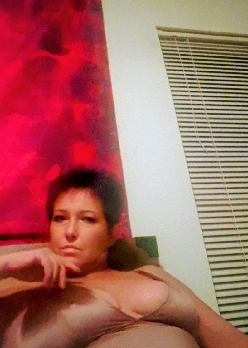 LisaCaliente's tweet photo. I'm not in the mood to chase anyone … but I might make an exception for someone who knows how to get my attention. 😏💋
Think you've got what it takes? 🔥 https://t.co/XUzpXpEaev