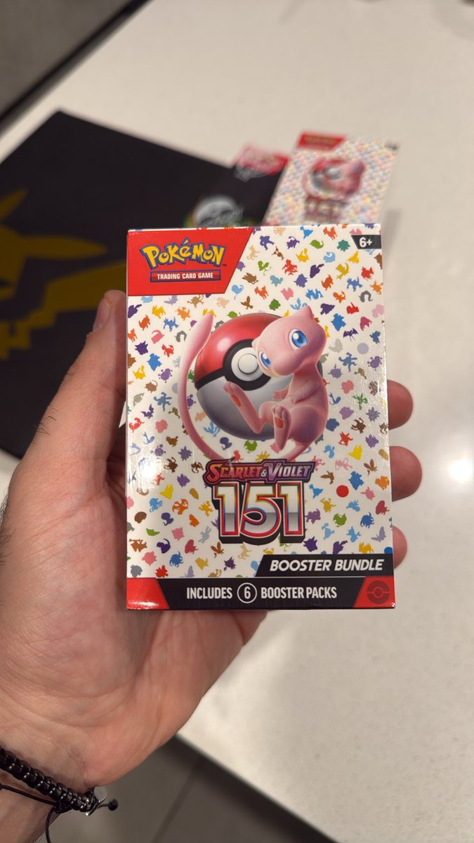 PokeHawkTV's tweet photo. Rip or hold? 

#pokemon https://t.co/IZnx2UCiqC