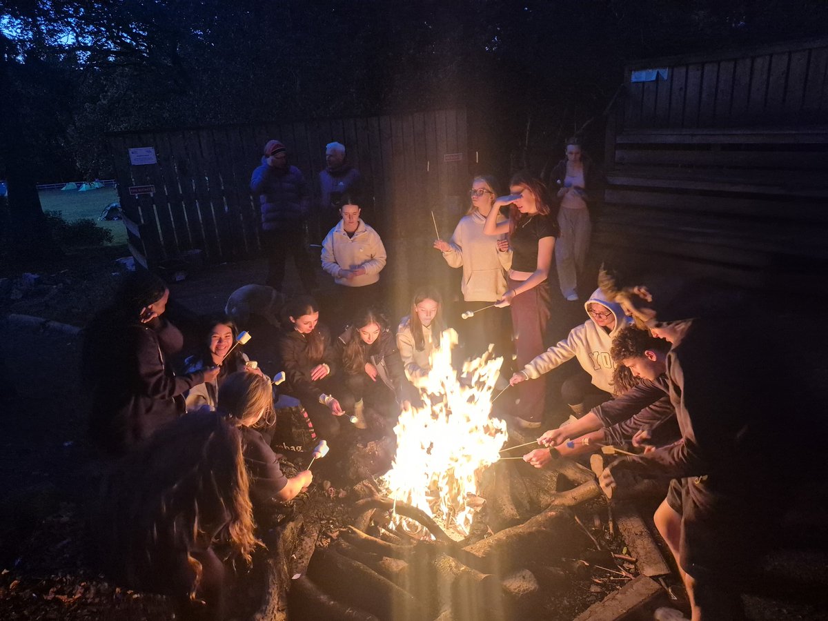 ColtnessHS's tweet photo. Getting a bit chilly... only one thing for it 🔥 https://t.co/KXZR8oD7f8