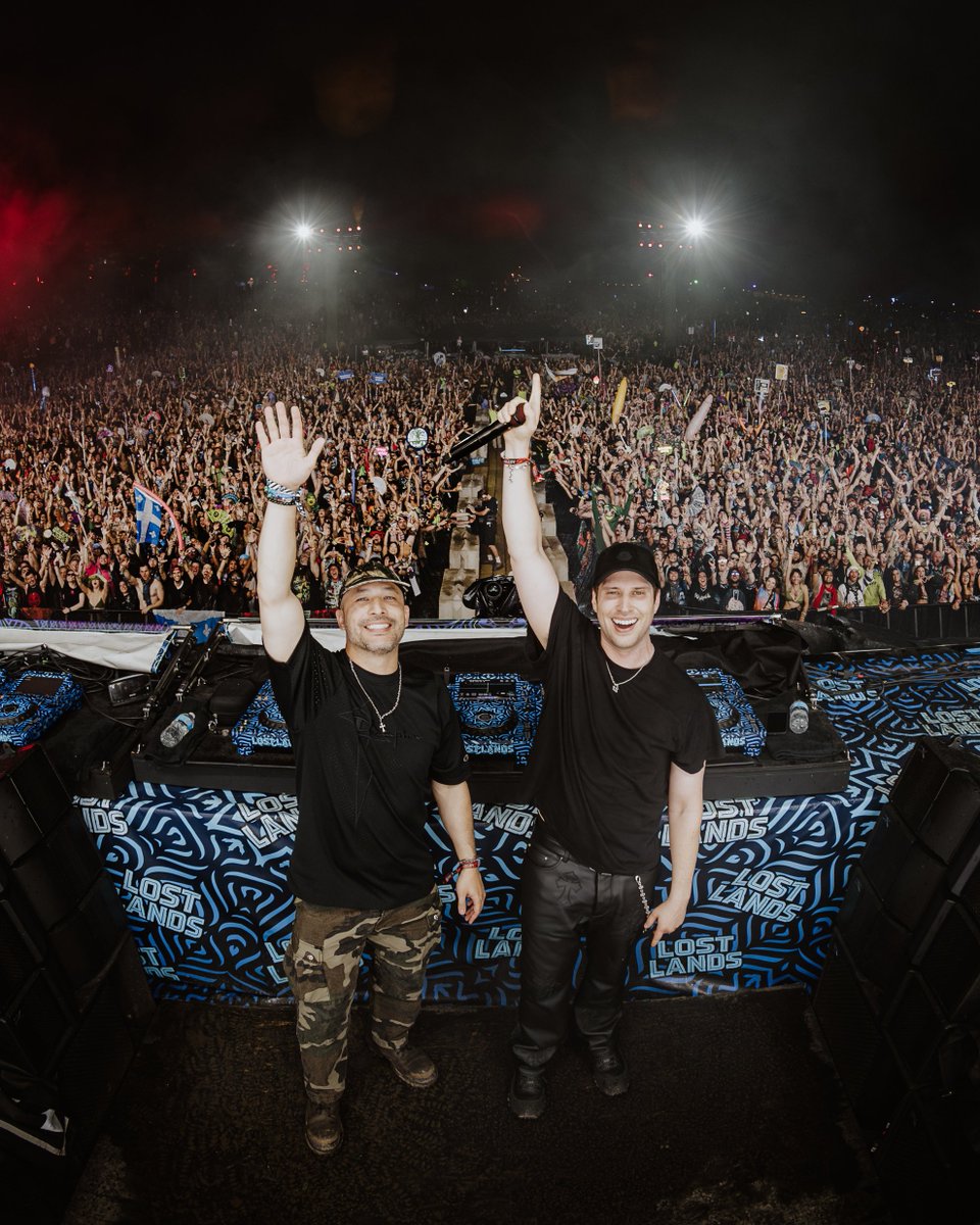 SlanderOfficial's tweet photo. 🦖🦕🦖🦕🦖🦕 https://t.co/NuFpvfYafH