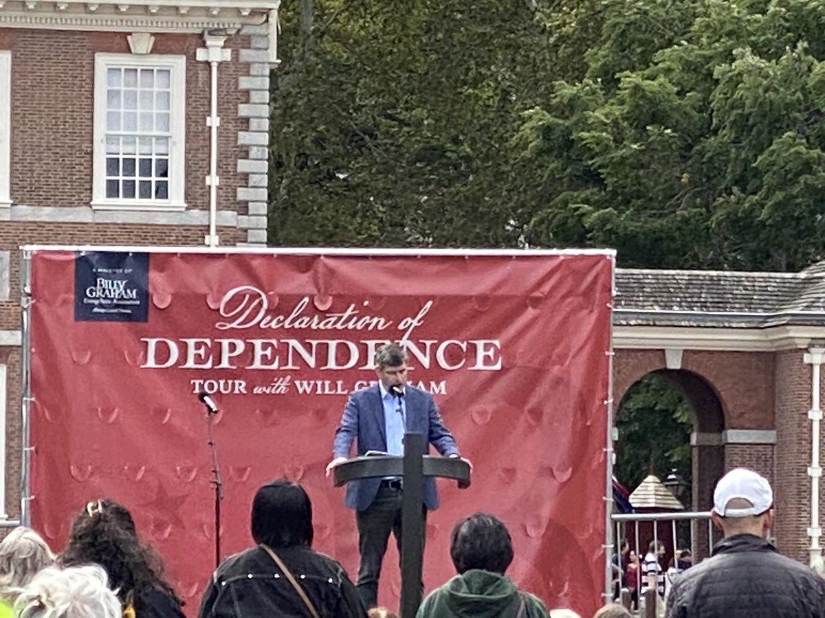 SchopferL's tweet photo. #DeclarationsofDependence #WillGraham #BillyGrahamEvangelisticAssociation #Philadelphia #Trenton #Prayer #PrayForOurNation #PrayForOurLeaders #Military #FirstResponders #Church #Families #Faith #Hope #JesusChrist #GodsGrace #ServeOthers #MakeLoveTheGoal #ToGodBeTheGlory https://t.co/6ItZVWarrE