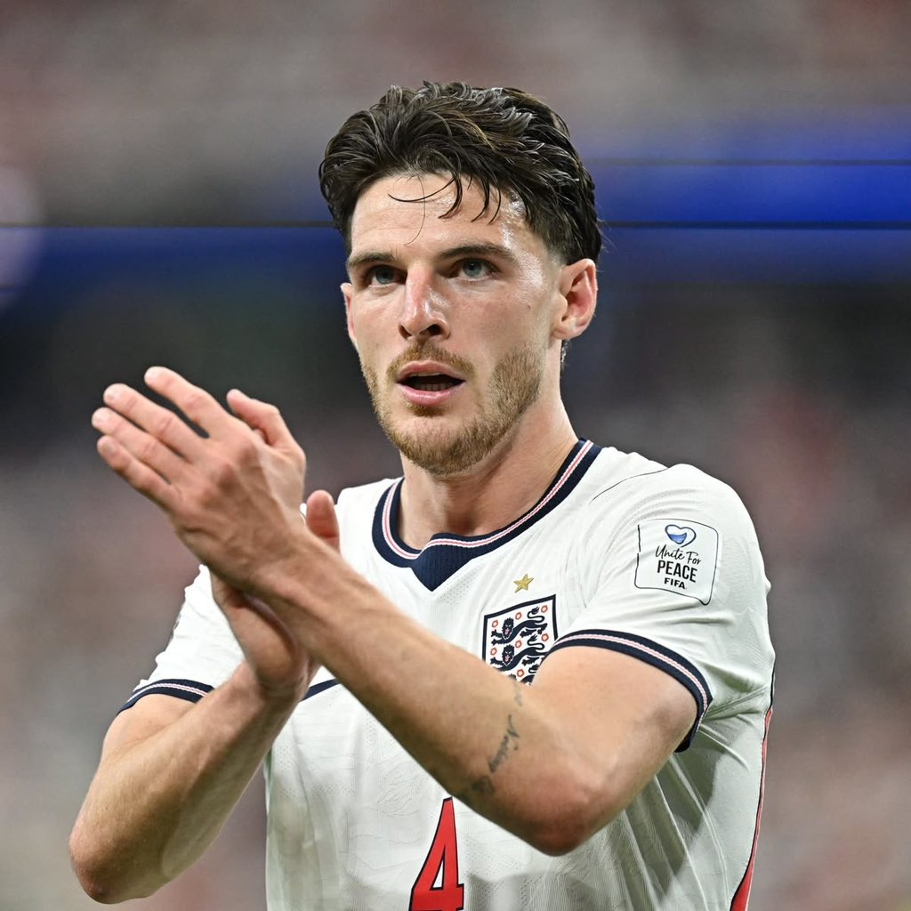 ArsenalChizzy_'s tweet photo. 🚨 Thomas Tuchel on Rice missing England:

🗣️ Tuchel: “He is not here because his club asked him to rest a hamstring that has been talking all year.

I would rather have him for March than have him for 20 minutes against Spain and lose him for Leeds.
Arsenal can keep him. I just want him back in one piece.”