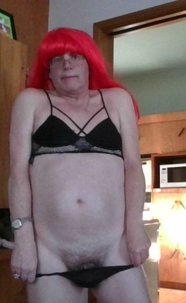 m4goodtimes's tweet photo. Kandy in #BlackBra #bra #panties #nopanties #bush #ass #bum #lipstick #redhead #kisses xx oo #CD #crossdress #older #mature https://t.co/3gIUVUXRh8