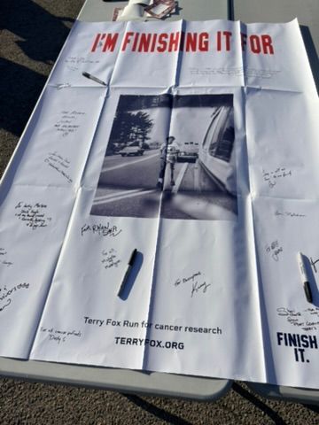 DonegalWilson's tweet photo. Wonderful to join the Terry Fox Run in Osoyoos.
Thank you to everyone who ran, walked, volunteered and donated in support of cancer research and Terry’s enduring Marathon of Hope.
#TerryFoxRun #OsoyoosBC https://t.co/VZyPbd0EPe