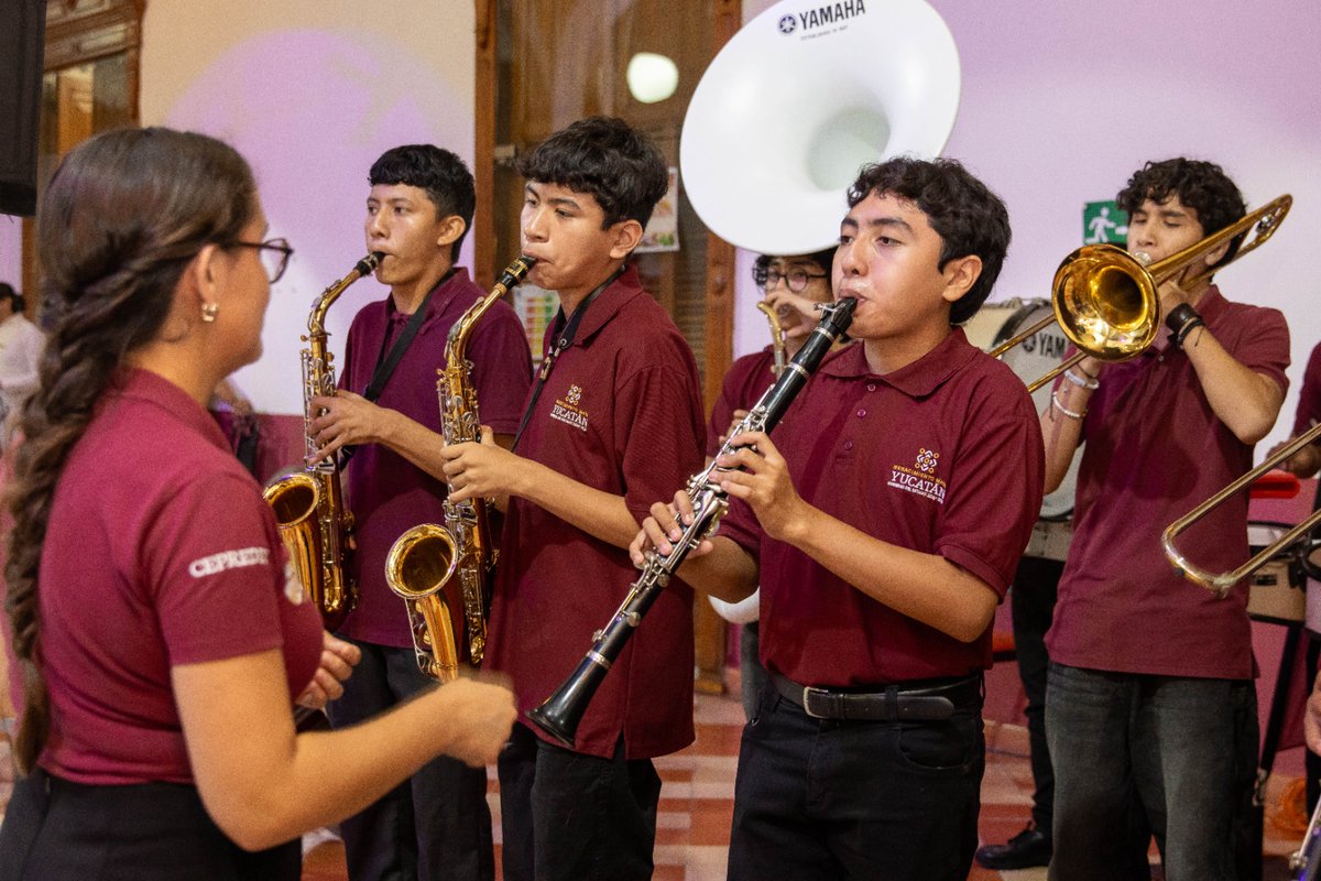 cepredey's tweet photo. La Banda de Marcha Muuk’ Báalam se presentó en el marco del aniversario del ISSTEY, compartiendo su energía y talento en una celebración que reunió a la comunidad.

Seguimos impulsando espacios donde las juventudes encuentren en la música y la expresión artística oportunidades. https://t.co/gj7qqHNEA6