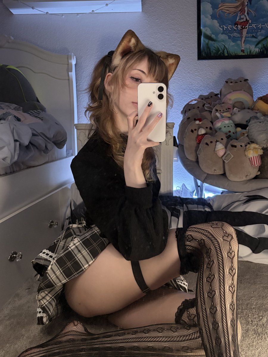 kitki_x3's tweet photo. trying to beat the femboy allegations https://t.co/hgguj8UlUa