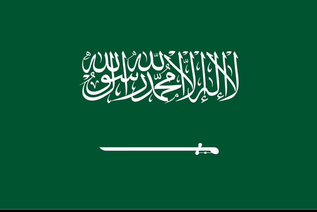 iiiiEE111's tweet photo. طني السعودية 🇸🇦
يا وطنًا يسكن القلب قبل أن تسكنه الأرض، ويا مجدًا نعتز به في كل عام.
في يومك الوطني، نسأل الله أن يحفظك شامخًا آمنًا، ويديم عزّك ومجدك، ويحفظ قيادتك وشعبك، ويكتب لك في كل عام رفعةً وازدهارًا.
دام عزك يا وطن، ودامت رايتك خفّاقة https://t.co/sZmVrHbG7H