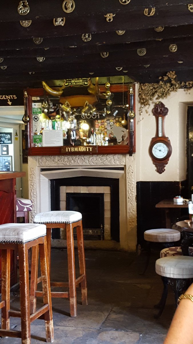 GabyLynch9's tweet photo. #AlphabetChallenge #WeekLForLookingIn
The Carpenters Arms, Newbury and The Black Bull, Haltwhistle 😊 https://t.co/QUFRnHQuCy