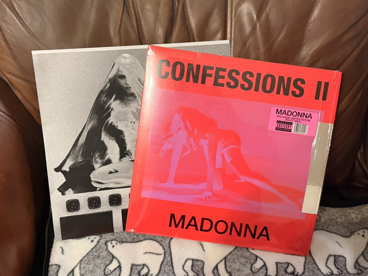 VincentDynamo's tweet photo. She’s so pretty 💜 @Madonna #Madonna #ConfessionsII #IFeelSoFree #COADF https://t.co/Gs5iS0d6hO