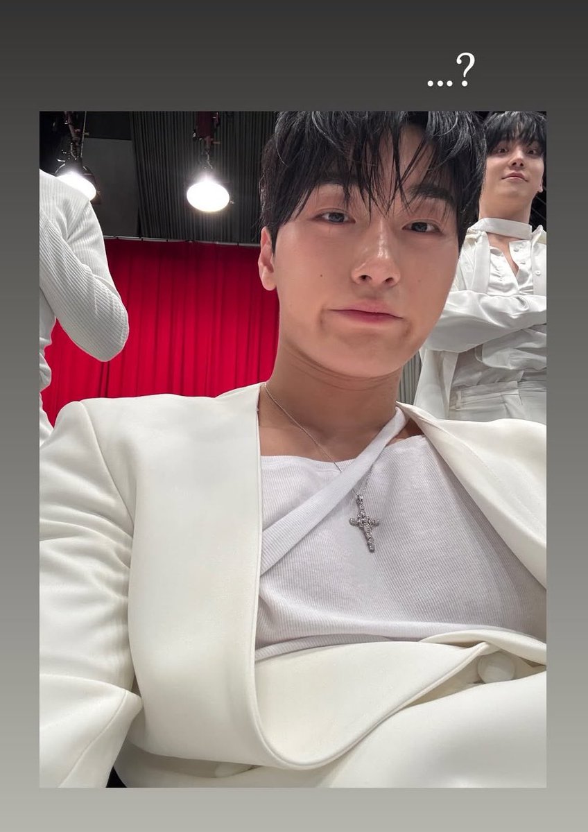 heartinsani's tweet photo. one thing about san is that he will always add an “…?” to his stories whenever he posts with yunho like a cat who is surprised by the appearance of his puppy friend https://t.co/TD4c3b5Wk1