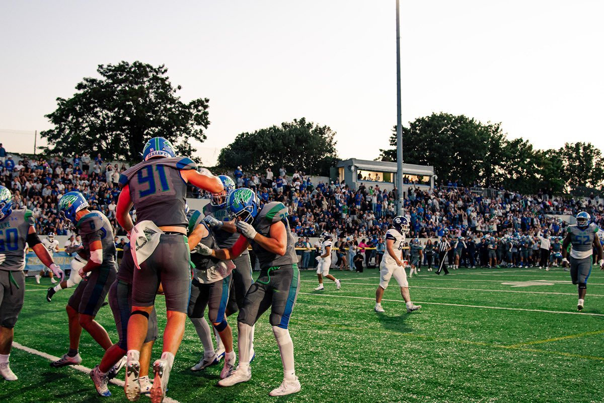 CoachBKelly's tweet photo. 2026 Recruits: Apply to Salve by November 1 to guarantee getting your decision back before the New Year

38-16 since 2021

#D3fb Rankings: 

#1 College City
#2 Most Beautiful Campus
#2 Engaged in Community Service 

Top 50 Best Value School in USA https://t.co/WuVCeozjNa