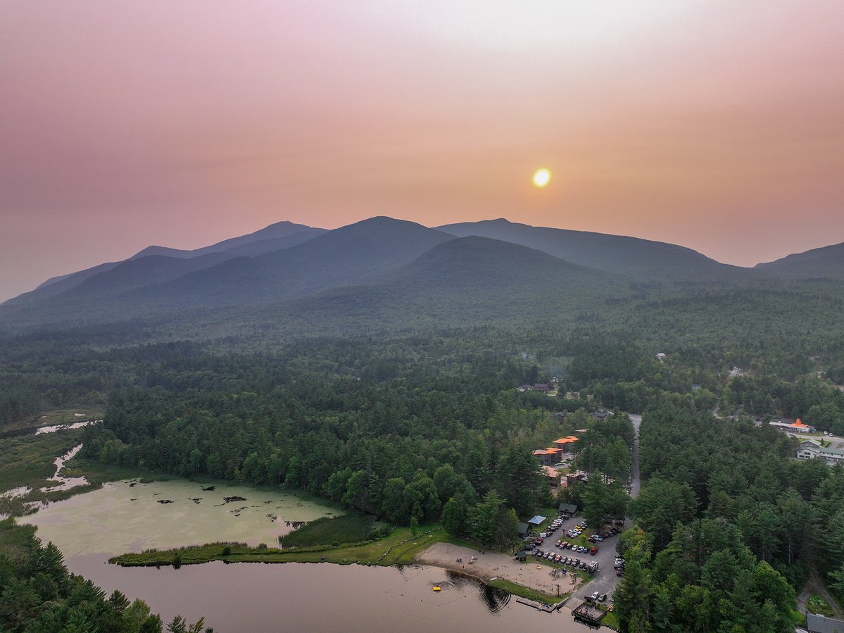 Margiepp's tweet photo. NEW LISTING!
OWAISSA CLUB UNIT 3 IN WILMINGTON
3 BED  |  3.5 BATH  |  $695,000
View more: https://t.co/cD6UVPBsk1
#newlisting #wilmingtonrealestate #adirondackrealestate #wilmingtonny #wilmingtontownhome #adirondackmountains #realestate #bhhsrealestate #townhomeforsale #townhome https://t.co/jsTOyYLqK5