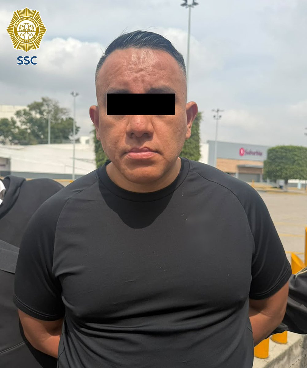 PabloVazC's tweet photo. #Importante I Este día, en la @BJAlcaldia, policías de la @SSC_CDMX, en coordinación con personal de la @FiscaliaCDMX, cumplimentaron una orden de reaprehensión contra Juan “N”, alias “El Bola”, de 41 años de edad, por el delito de secuestro agravado.

El detenido también estaría vinculado con la #Extorsión de comerciantes en la zona de La Merced, en la alcaldía @A_VCarranza.

La @SSC_CDMX refrenda su compromiso de realizar acciones para cuidar la integridad de las personas, proteger su patrimonio y detener a quienes atenten contra los derechos de las y los habitantes de la #CDMX.
