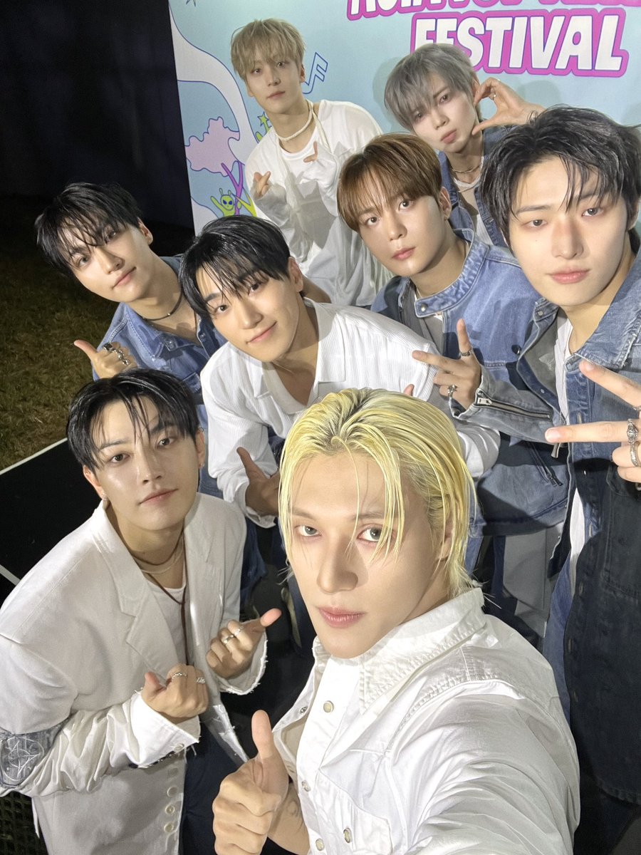 3anlove's tweet photo. 아타페에 흰청 입고 갔는데
티즈도 흰청 입고 와서 좋았다는 거 https://t.co/nPbBtyoazB