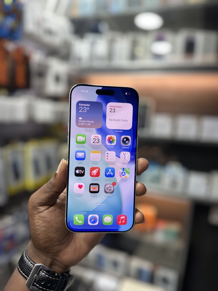 GodwinHigh1's tweet photo. Before you sleep look at this quick deal.

iPhone 17 PROMAX (256gb) =4.2m https://t.co/jo5AMIrZaK