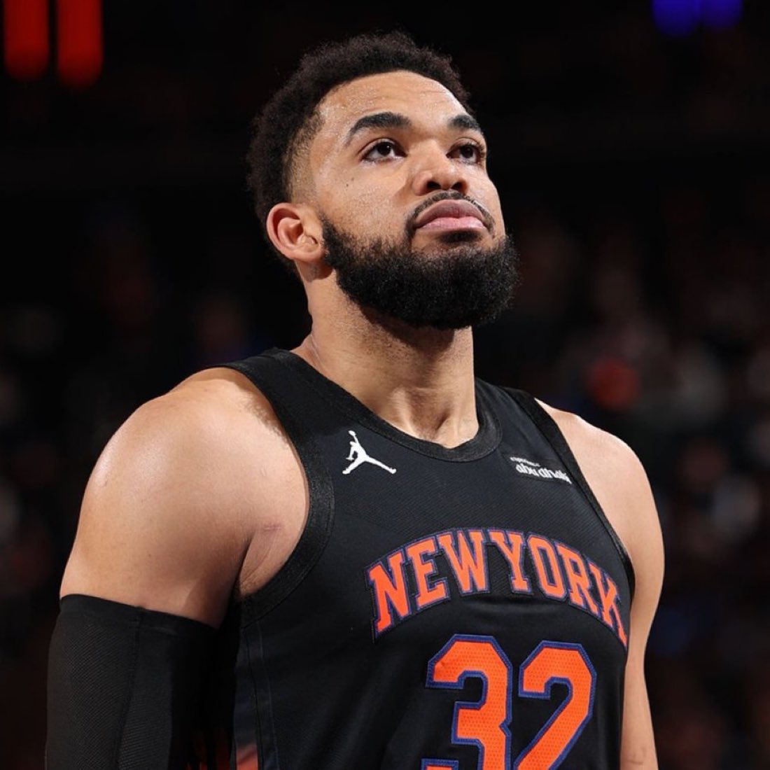 Fullcourtpass's tweet photo. Contract extension negotiations between Karl-Anthony Towns and the Knicks have stagnated and a deal before training camp is unlikely, per @ShamsCharania

“James Dolan has made it clear the Knicks will not go into the second apron and if they bring back this team next year they will be in it. Change is inevitable to some extent.”
