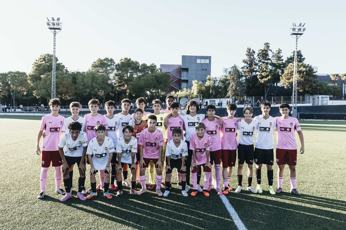 Academia_VCF's tweet photo. 🦇 RESULTADOS 

0⃣ #FVCFInfantil 
1⃣ #VCFInfantil 🅰️

⚽️ Adrián 

📝 J 2 | Lliga Autonòmica

𝑆𝑒𝑛𝑡𝑖𝑚𝑒𝑛𝑡, 𝑉𝑎𝑙𝑒𝑛𝑡𝑖𝑎 𝑖 𝐺𝑒𝑟𝑚𝑎𝑛𝑜𝑟 https://t.co/Hz14qyRFj0