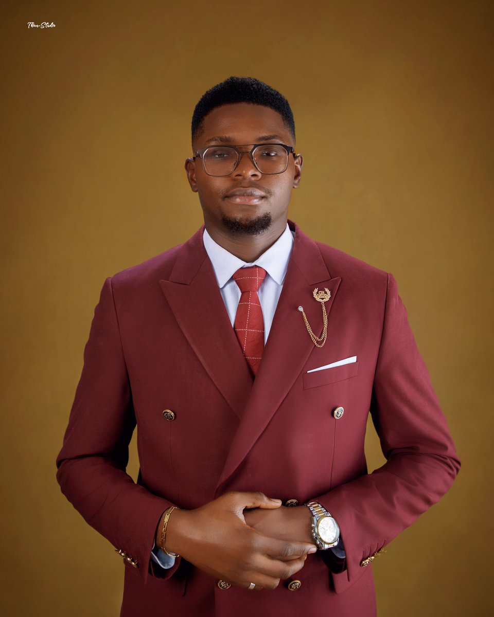 the_rayibeosu's tweet photo. A step at a time⏳

Reintroducing Ibeosu Raymond Osu (LL.B Hons Second Class Upper Division) 

CGPA - 4.37/5.00

It could only be God.🙏🏽 https://t.co/iHstjzTR9K