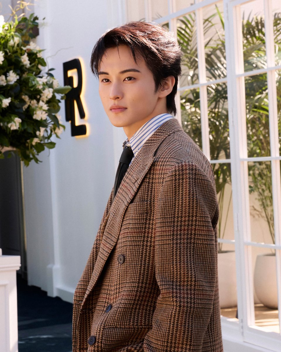 RalphLauren tweet picture
