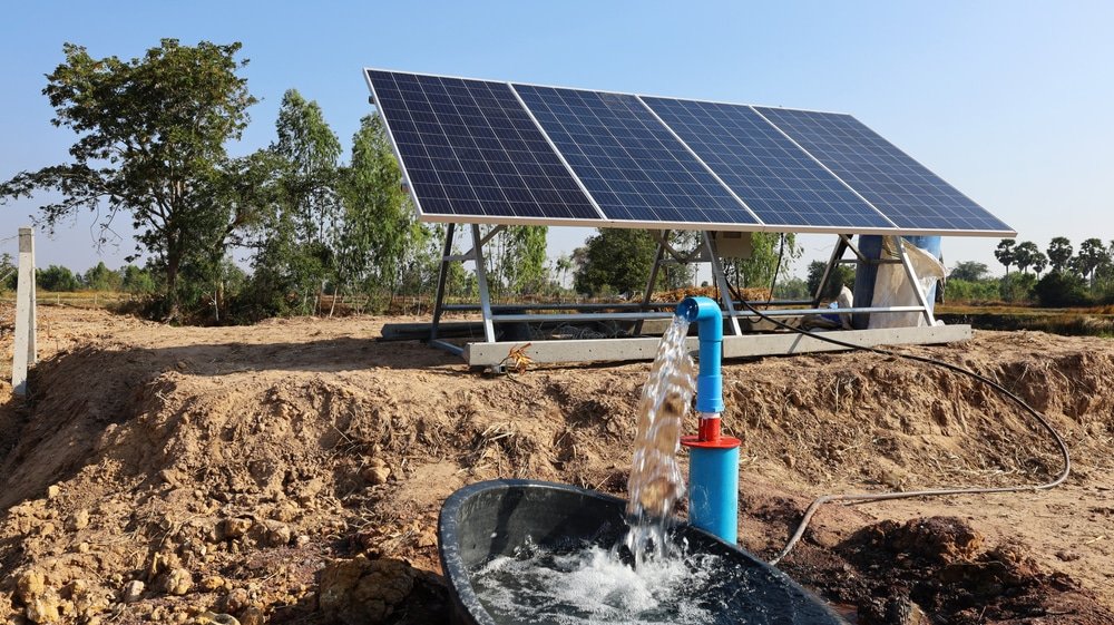 PartidoPCC's tweet photo. Se han instalado 646 bombas solares de agua para la población y más de 1.000 para la ganadería y el riego eléctrico

#Cuba https://t.co/oXDkNEylxM